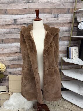 Guess brown faux fur vest with hood large